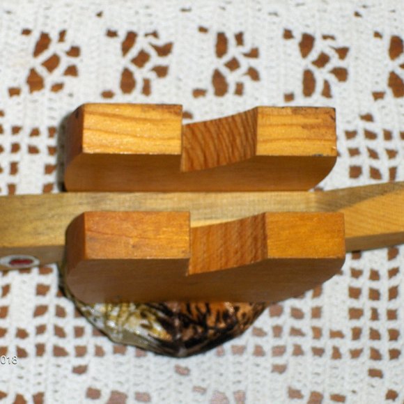 Vintage Wood Turtle Pin Cushion - Picture 5 of 7